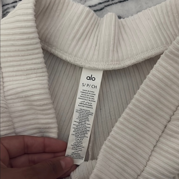 ALO yoga muse jogger ivory size small - Picture 2 of 3